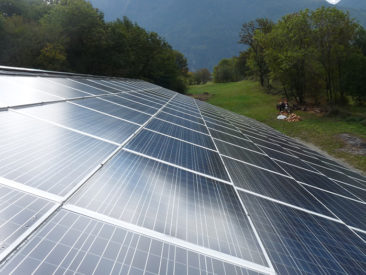 Installation photovoltaïque sur toiture agricole Savoie