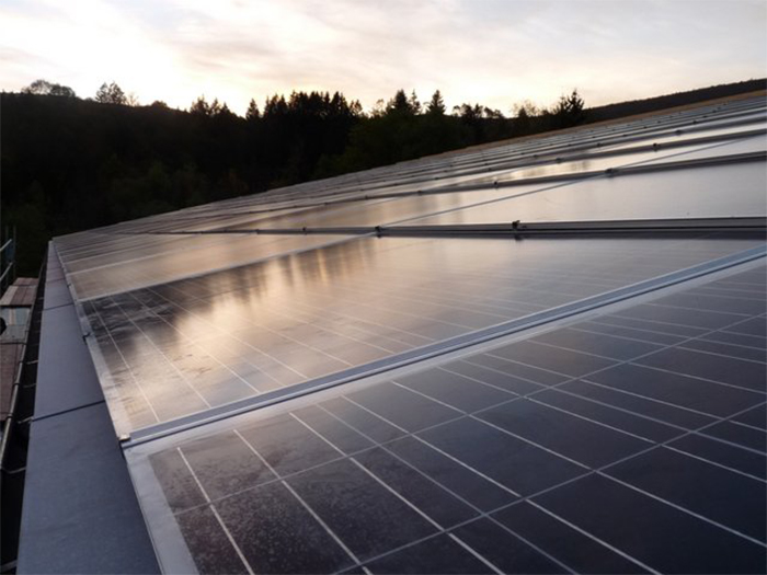 Installation solaire grande toiture