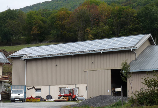 Installation solaire toiture agricole Savoie